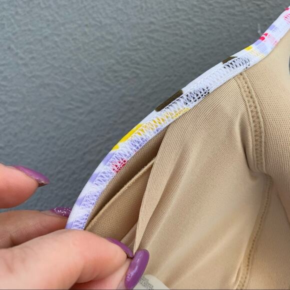 Victoria’s Secret bikini halter abstract floral MEDIUM - Picture 4 of 5